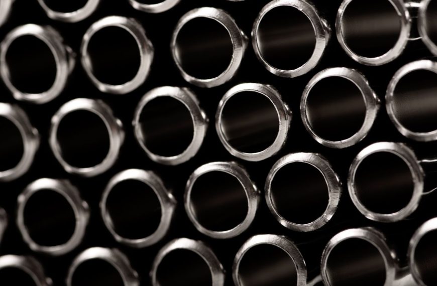 Rurki grubościenne – kiedy warto wybrać aluminium do wymagających konstrukcji?